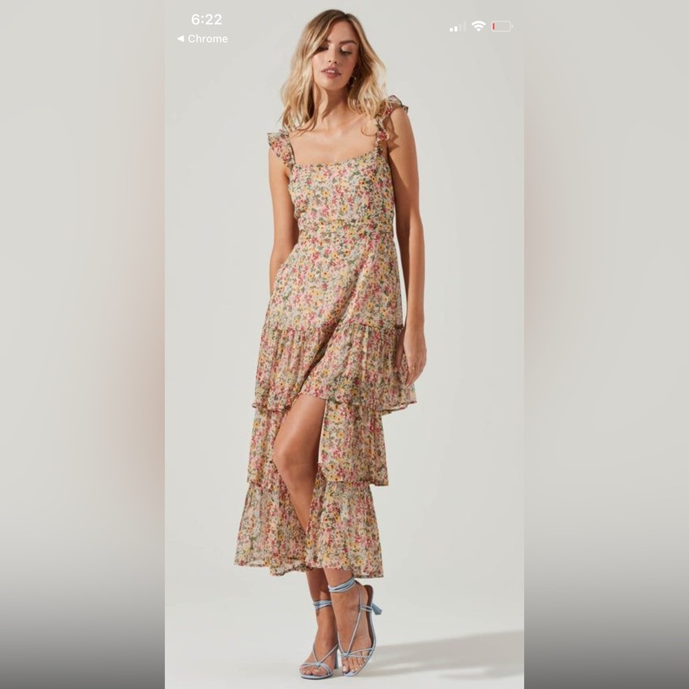 ASTR the Label tie back floral maxi dress